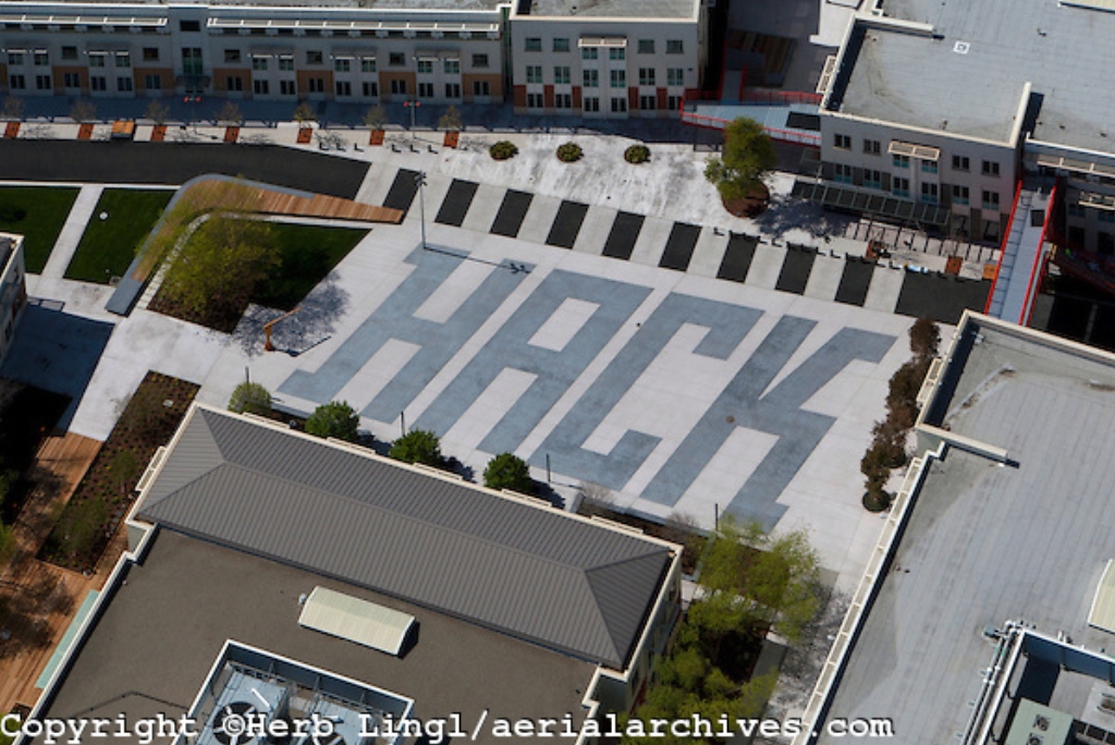 aerial-Facebook-headquarters-AHLB9170.jpg